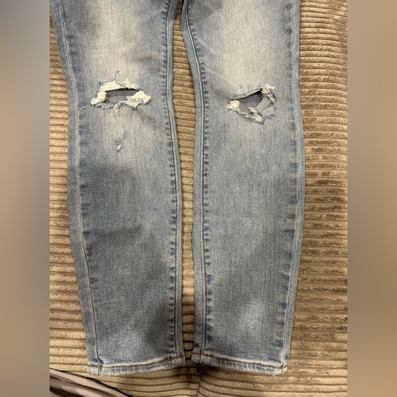 Lucky Brand Light Blue Mid Rise Skinny Jeans - Picture 2 of 5